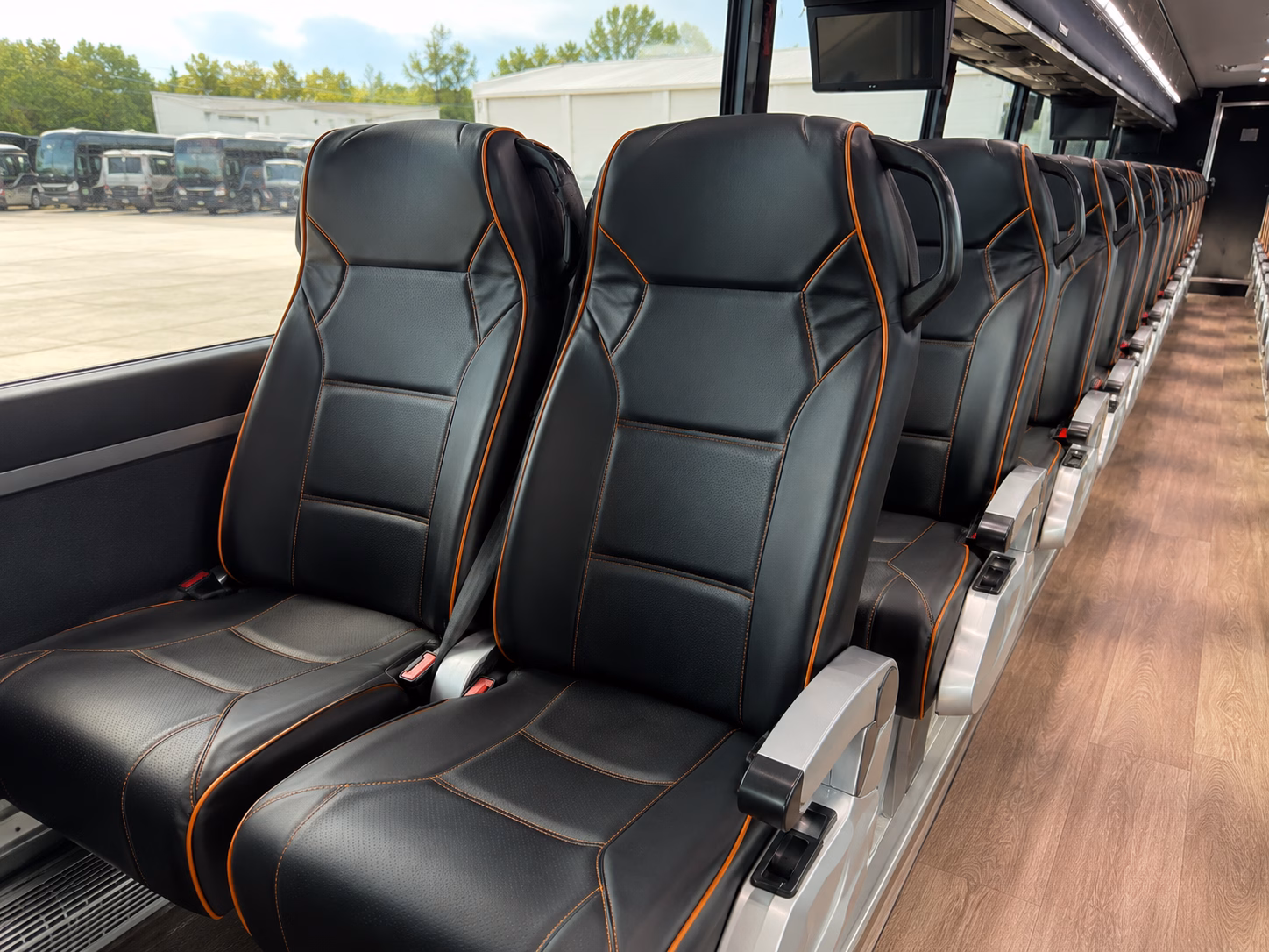 buses for wedding venues in chesterfield kirkwood and the suburbs