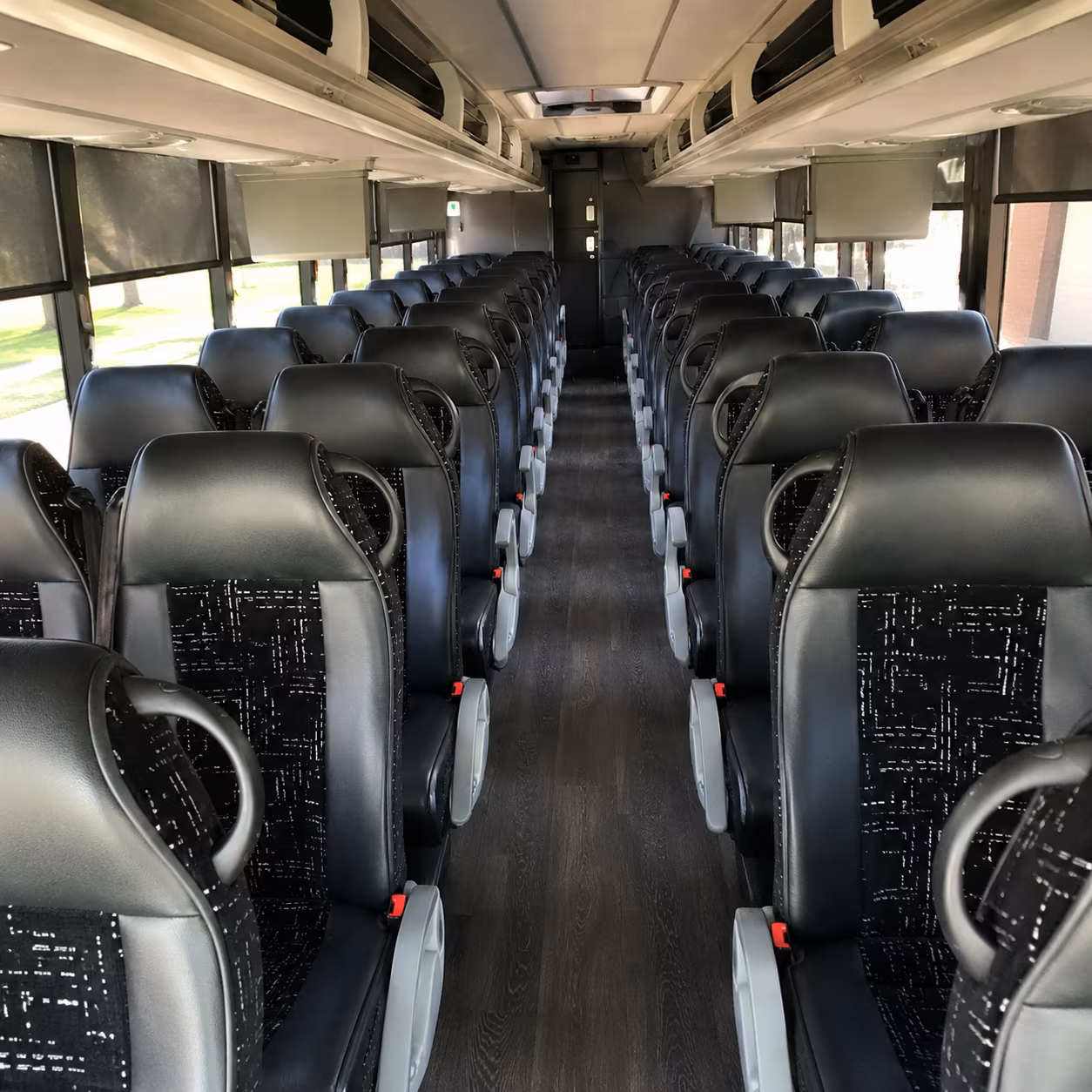 charter buses for grant s farm and magic house field trips in the st louis suburbs