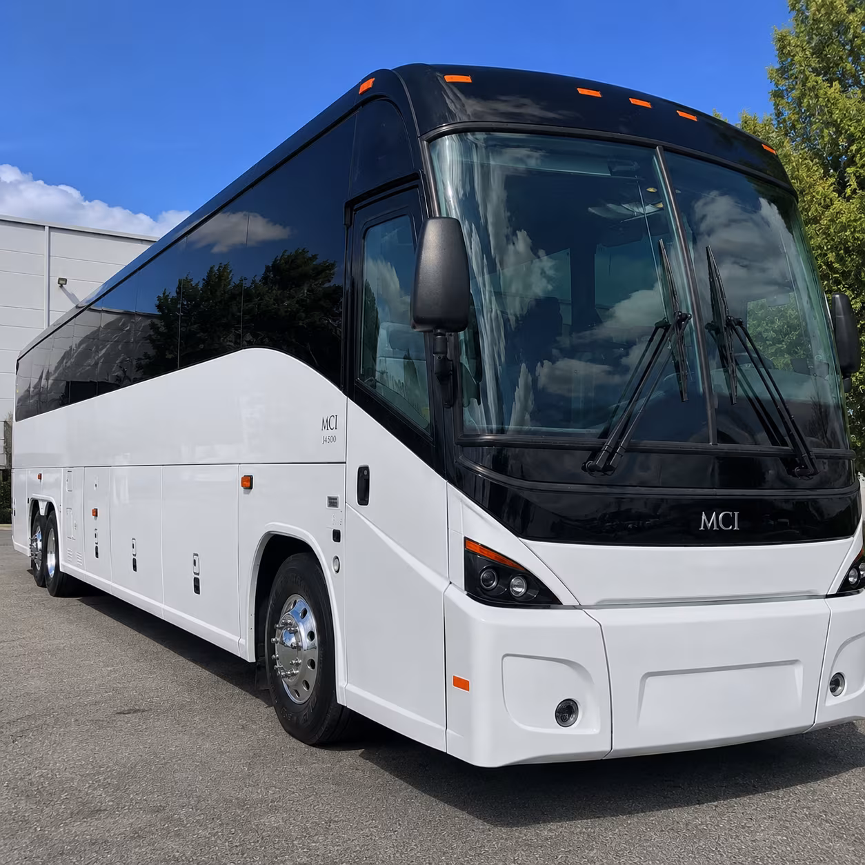employee shuttle buses for st louis s cortex and midtown medical corridor