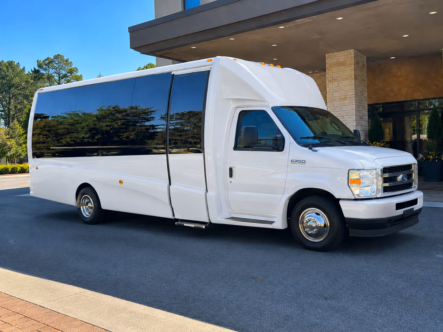 minibuses in st louis for smaller prom groups that want to ride together